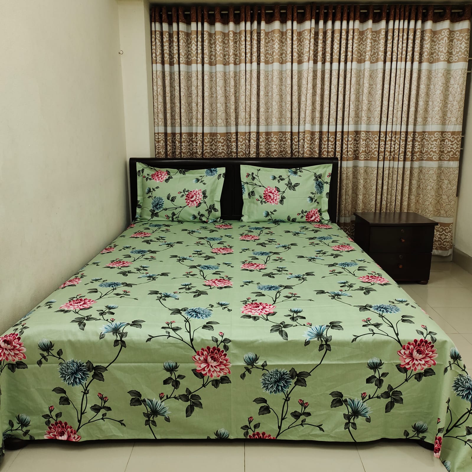 ORTHA LUXURY TWILL - Green Flower Print bed sheet